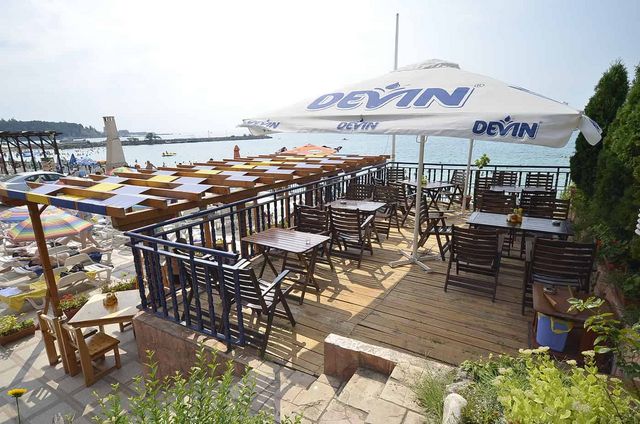 Evridika Hotel - Food and dining